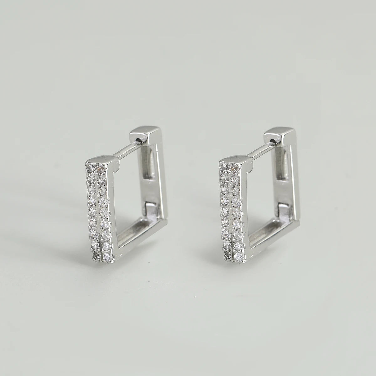 boucle d'oreille créole pendentif croix strass femme