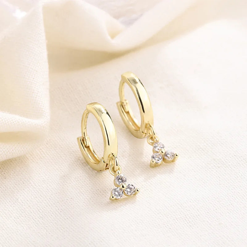Petites boucles d'oreilles créole avec pendentif