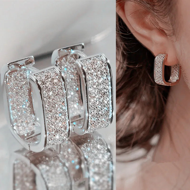 Petites boucles d'oreilles créole avec pendentif