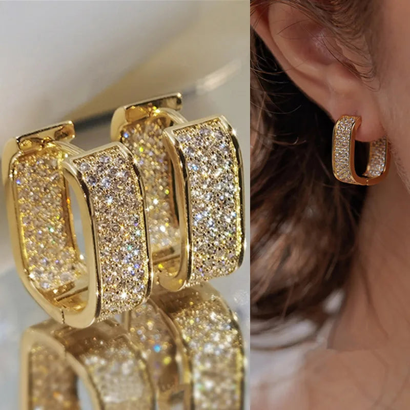 Petites boucles d'oreilles créole avec pendentif