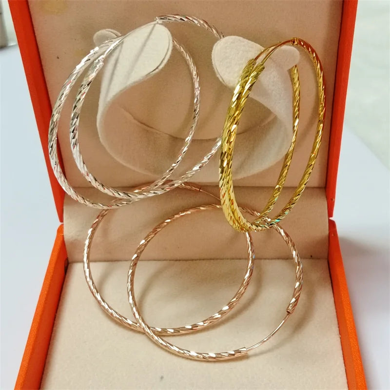 Grande boucles d'oreilles créoles plaqué or