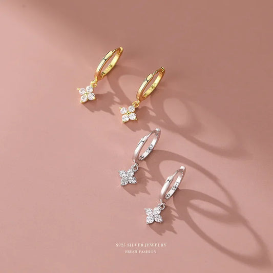 boucles d'oreilles créoles trèfle avec strass